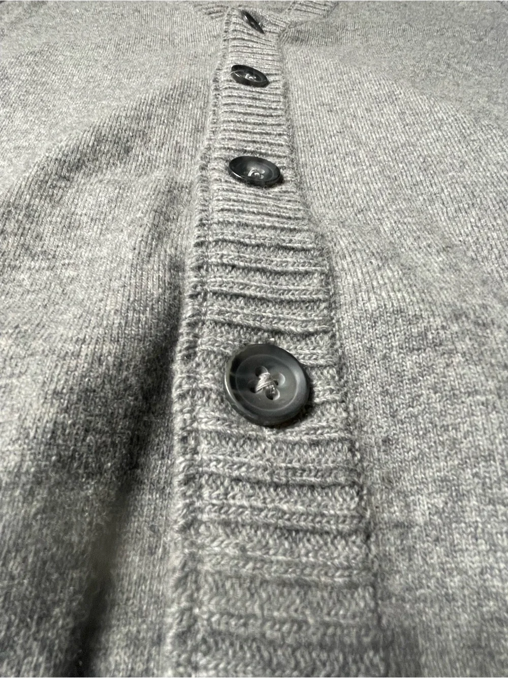 Banana Republic Italian Wool Men's Heather Gray V-Neck Button Cardigan